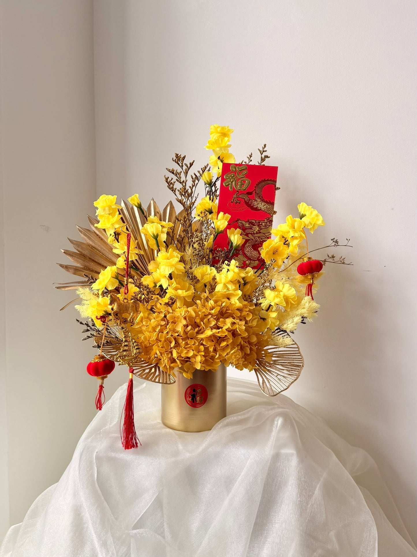 🧧 Yellow & Gold Fan Arrangement (Small)