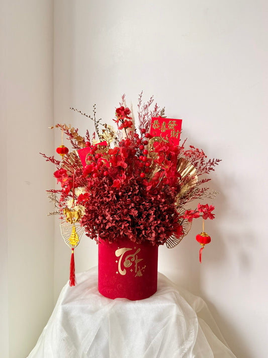 🧧 Red Velvet Vase Arrangement (Limited Product)